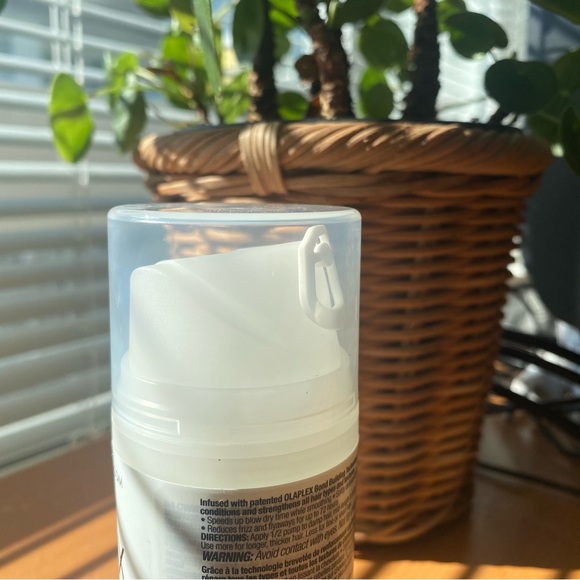 Olaplex no.6 Bond Smoother - Picture 6 of 12